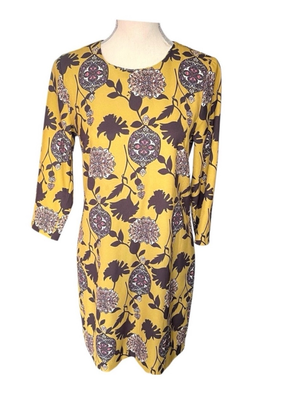 Darling London Gold Print 3/4 Sleeve Sheath Mini Dress (6)